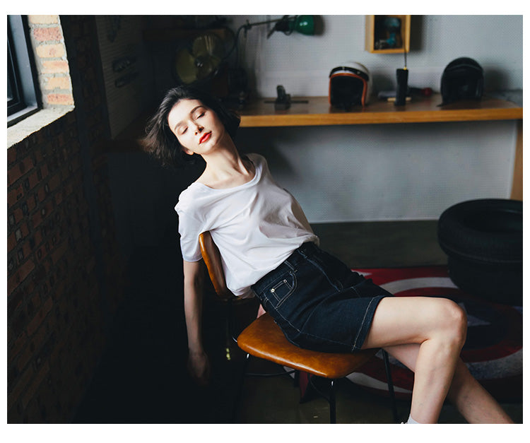 Silk cotton short sleeved women's summer loose and fashionable collarbone top T-shirt