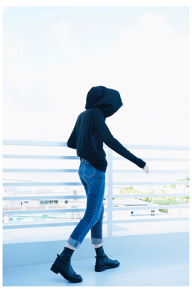 Wizard Hat Base Shirt for Women, Stylish Black Slimming Hooded Base Shirt, Long Sleeve Inner Layer for Spring and Autumn t Women's T-shirt