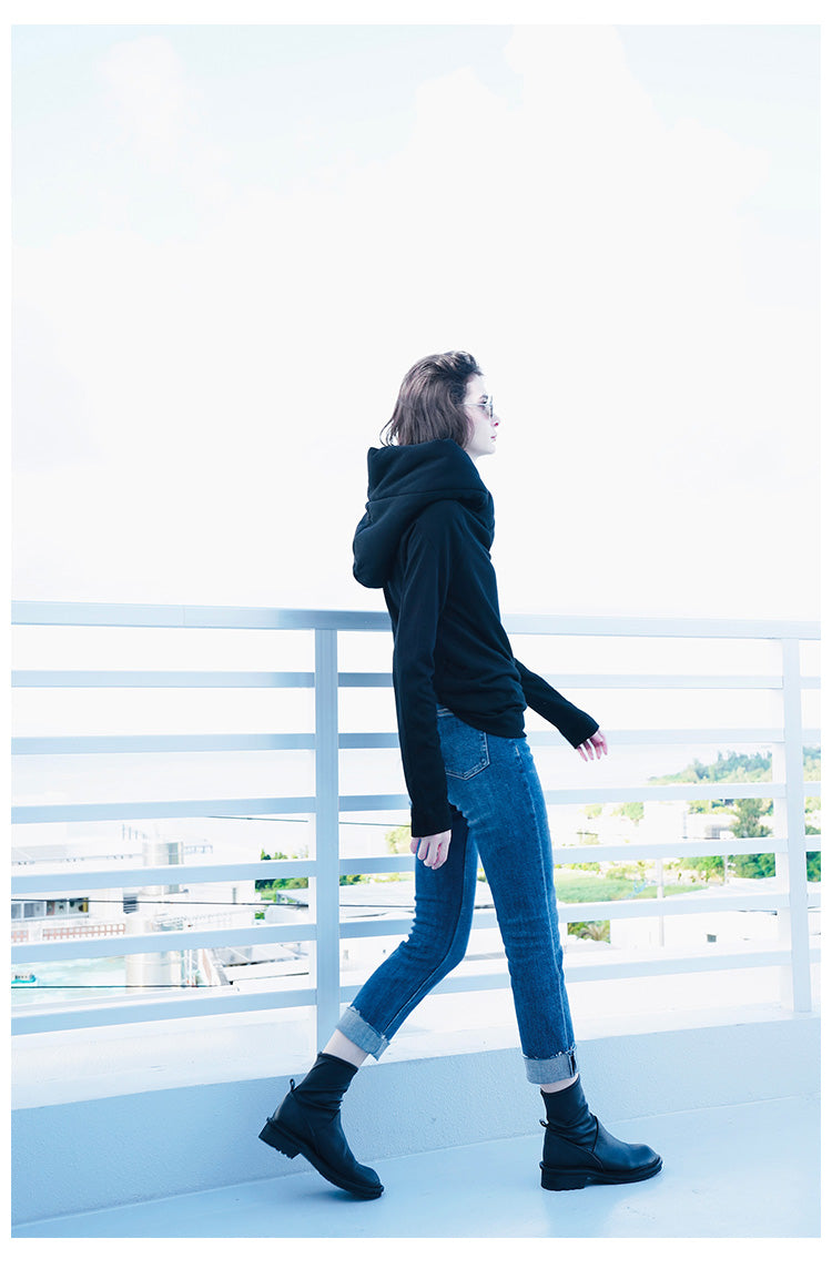 Wizard Hat Base Shirt for Women, Stylish Black Slimming Hooded Base Shirt, Long Sleeve Inner Layer for Spring and Autumn t Women's T-shirt