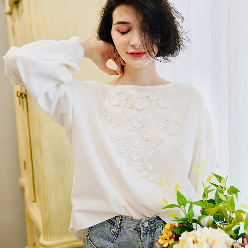 Embroidered irregular shirt for women, loose long sleeved autumn top, fresh white shirt for women, fashionable