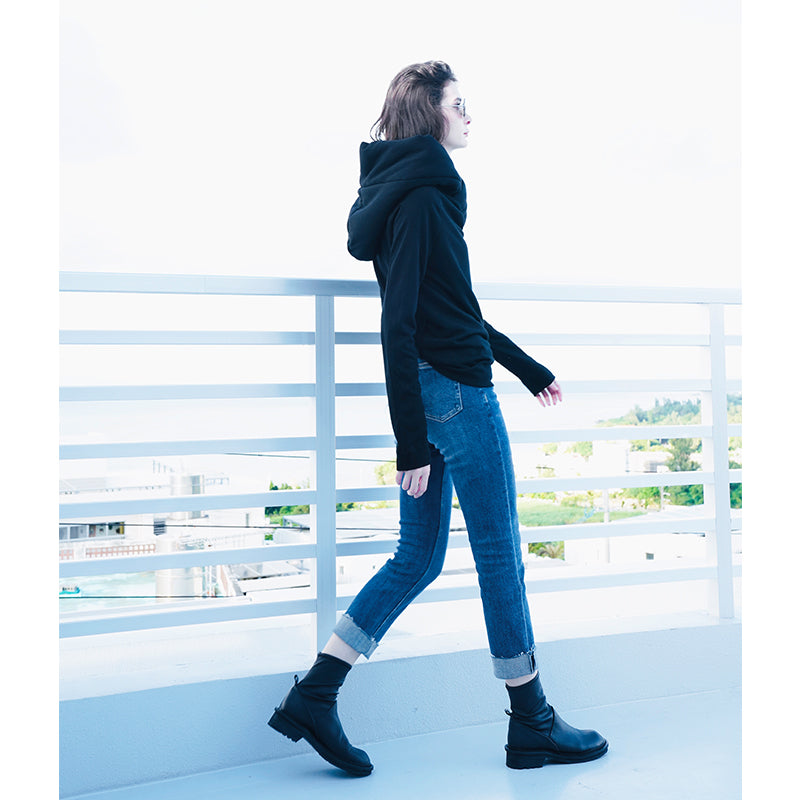 Wizard Hat Base Shirt for Women, Stylish Black Slimming Hooded Base Shirt, Long Sleeve Inner Layer for Spring and Autumn t Women's T-shirt
