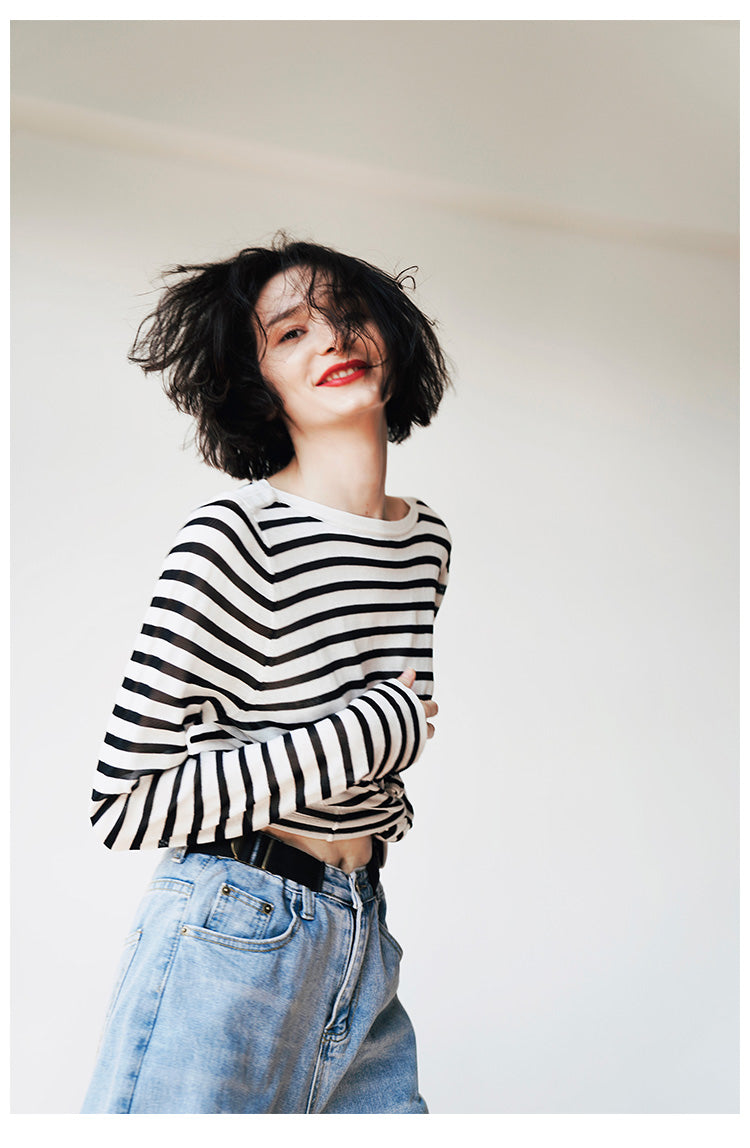 Knitted black and white striped T-shirt for women, casual, loose, fashionable, long sleeved top, trendy