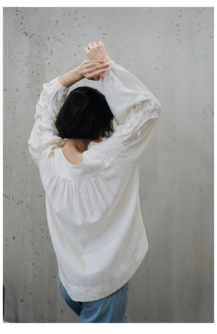 Embroidered irregular shirt for women, loose long sleeved autumn top, fresh white shirt for women, fashionable