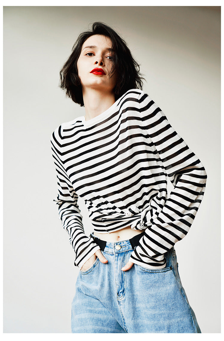 Knitted black and white striped T-shirt for women, casual, loose, fashionable, long sleeved top, trendy