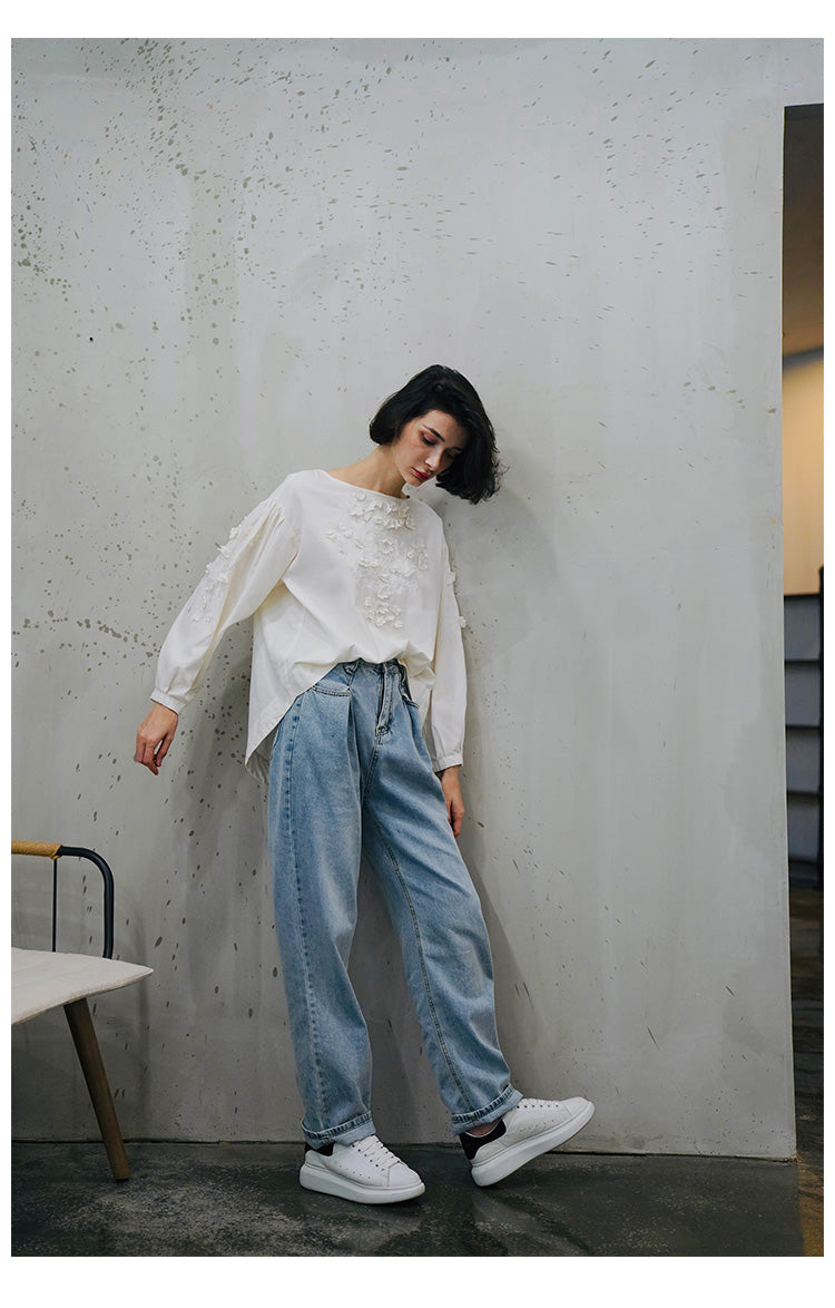 Embroidered irregular shirt for women, loose long sleeved autumn top, fresh white shirt for women, fashionable