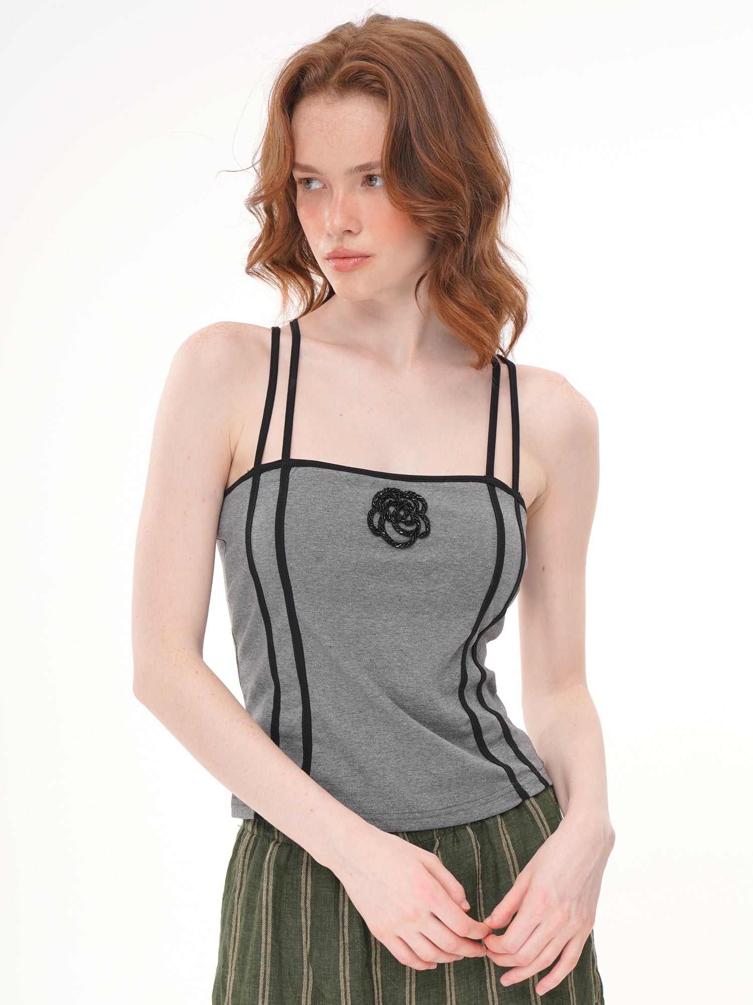 Grey Double Spaghetti Strap Cami Top, Square Neck Contrast Piping Floral Applique Fitted Tank Top