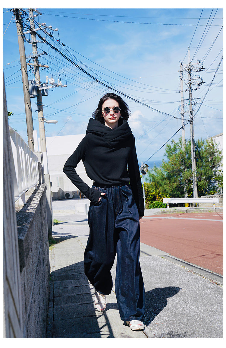 Wizard Hat Base Shirt for Women, Stylish Black Slimming Hooded Base Shirt, Long Sleeve Inner Layer for Spring and Autumn t Women's T-shirt