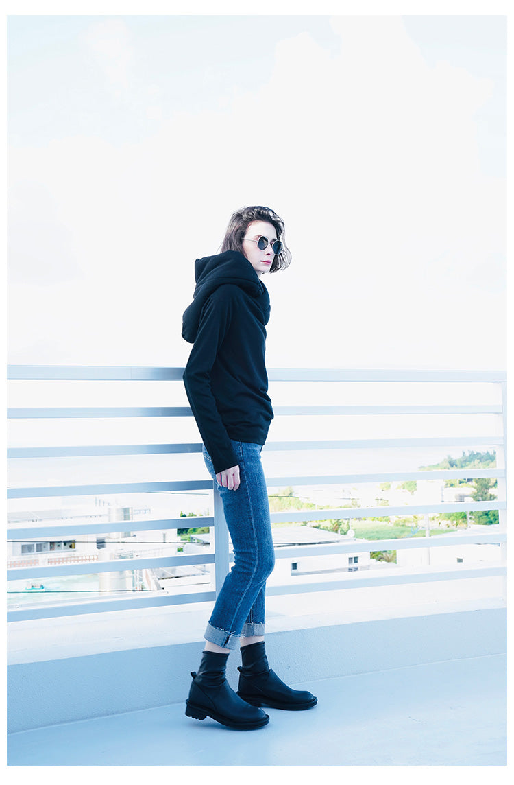 Wizard Hat Base Shirt for Women, Stylish Black Slimming Hooded Base Shirt, Long Sleeve Inner Layer for Spring and Autumn t Women's T-shirt