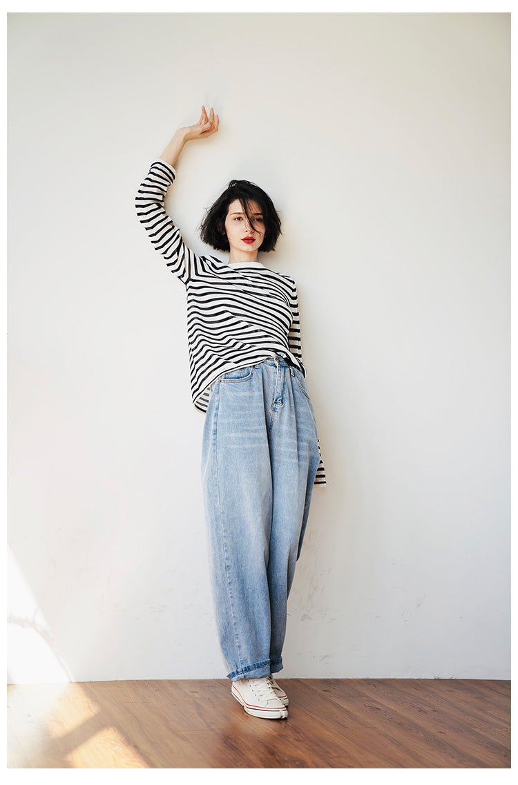 Knitted black and white striped T-shirt for women, casual, loose, fashionable, long sleeved top, trendy