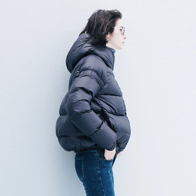 Hooded goose down jacket for autumn and winter, short down jacket for women, lightweight and stylish, slimming down jacket