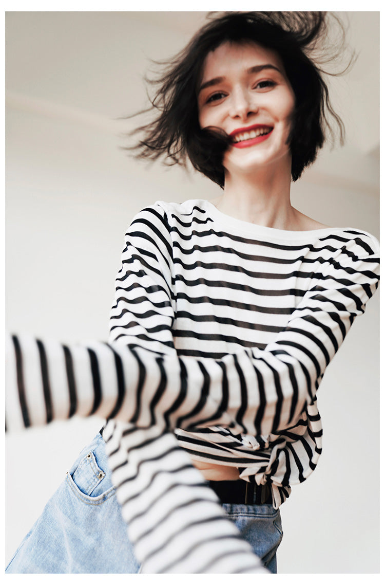 Knitted black and white striped T-shirt for women, casual, loose, fashionable, long sleeved top, trendy