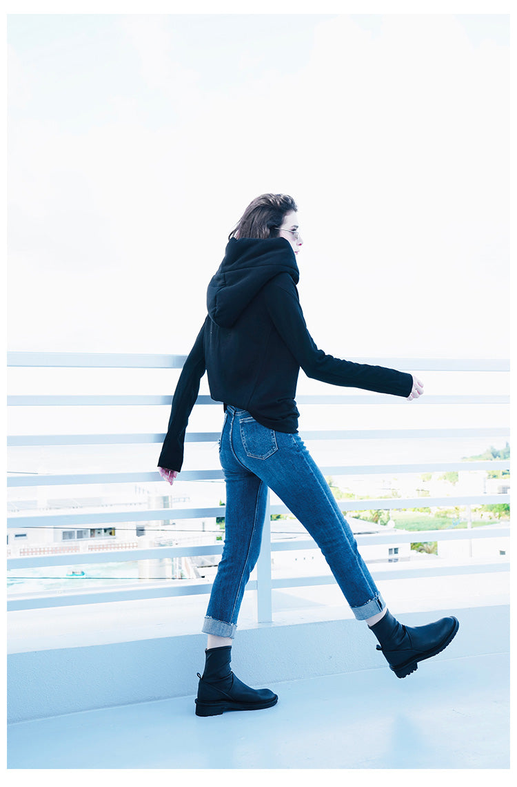 Wizard Hat Base Shirt for Women, Stylish Black Slimming Hooded Base Shirt, Long Sleeve Inner Layer for Spring and Autumn t Women's T-shirt