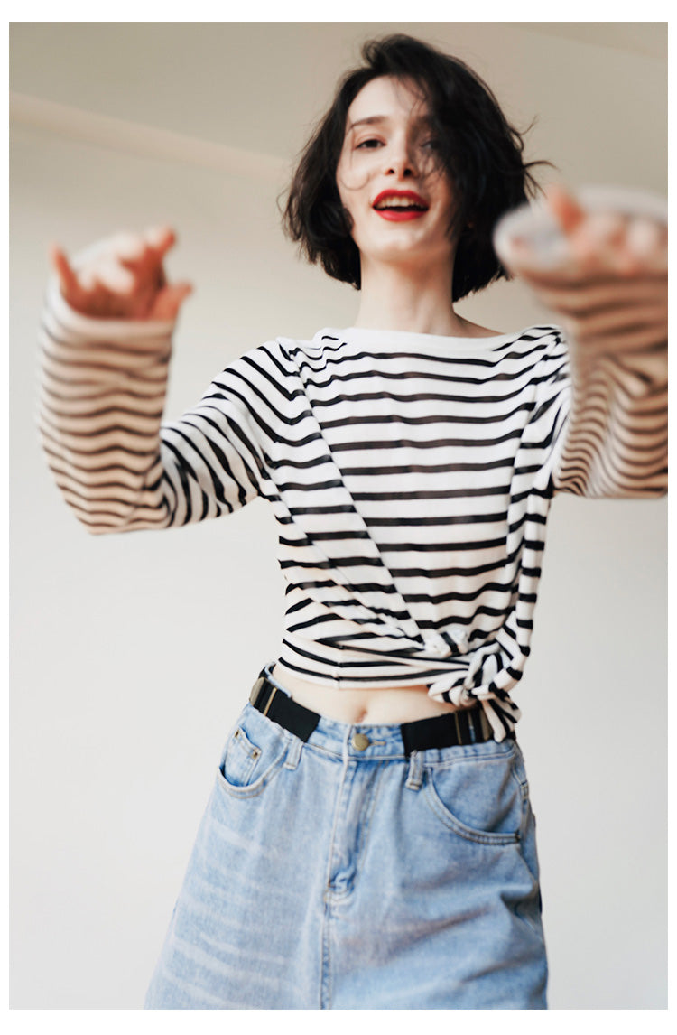 Knitted black and white striped T-shirt for women, casual, loose, fashionable, long sleeved top, trendy