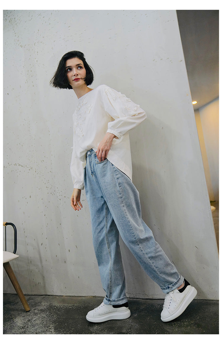 Embroidered irregular shirt for women, loose long sleeved autumn top, fresh white shirt for women, fashionable