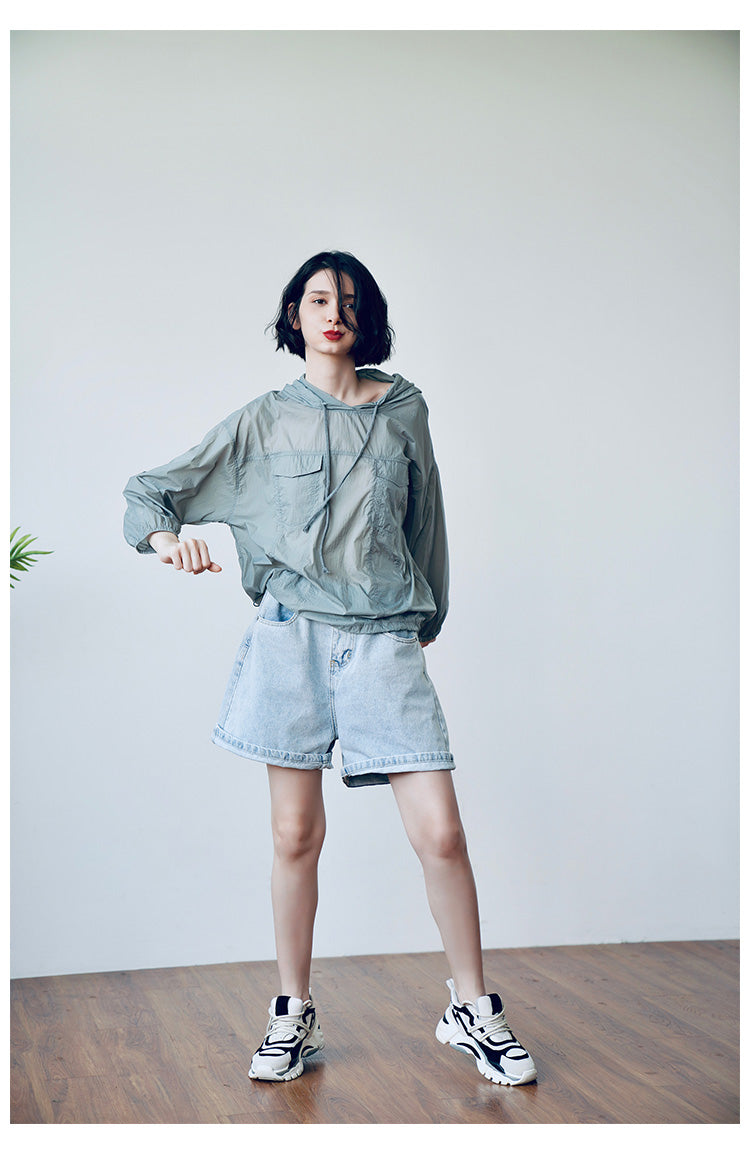 Women's summer lightweight and loose casual sunscreen clothing