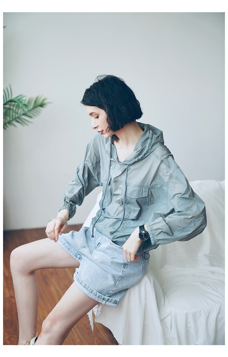 Women's summer lightweight and loose casual sunscreen clothing
