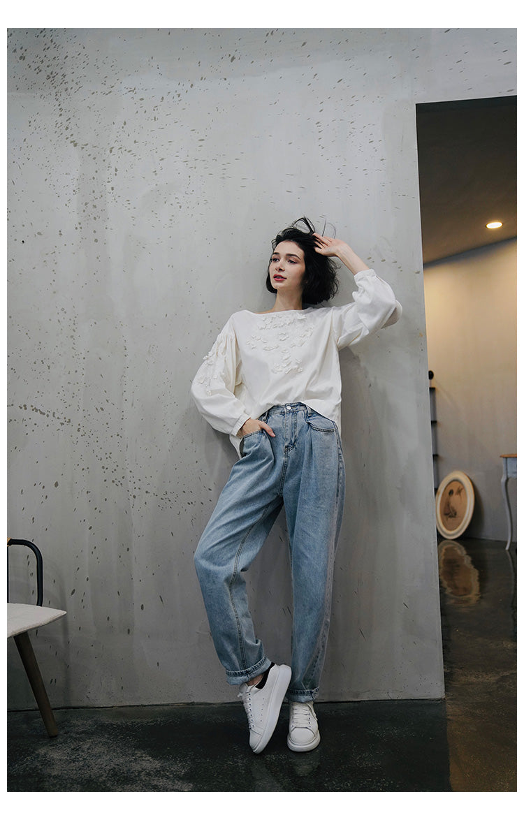 Embroidered irregular shirt for women, loose long sleeved autumn top, fresh white shirt for women, fashionable
