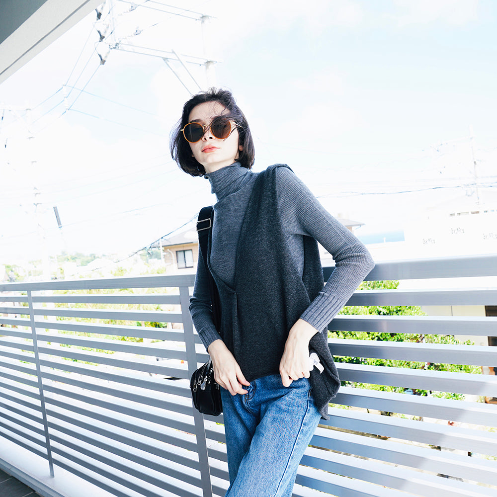 Sheep Wool Vest Knitted Women's Outerwear Vest for WomenWomen's Loose Sleeveless Knitted Vest