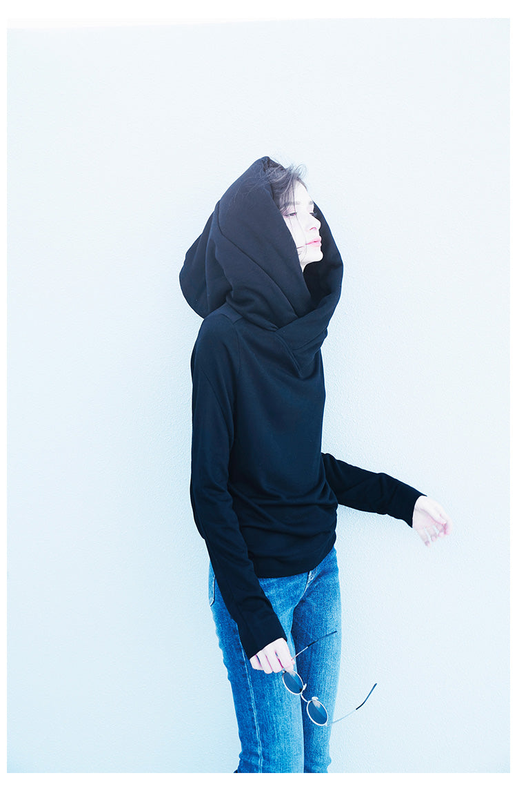 Wizard Hat Base Shirt for Women, Stylish Black Slimming Hooded Base Shirt, Long Sleeve Inner Layer for Spring and Autumn t Women's T-shirt