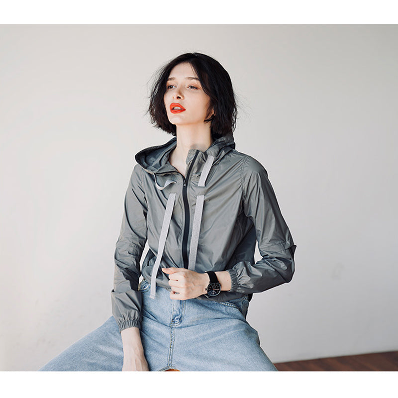 Heavy Industry Design Long Sleeve Sunscreen Clothes for Women Summer New Short and Thin Jackets for Women Air Conditioning Shirts