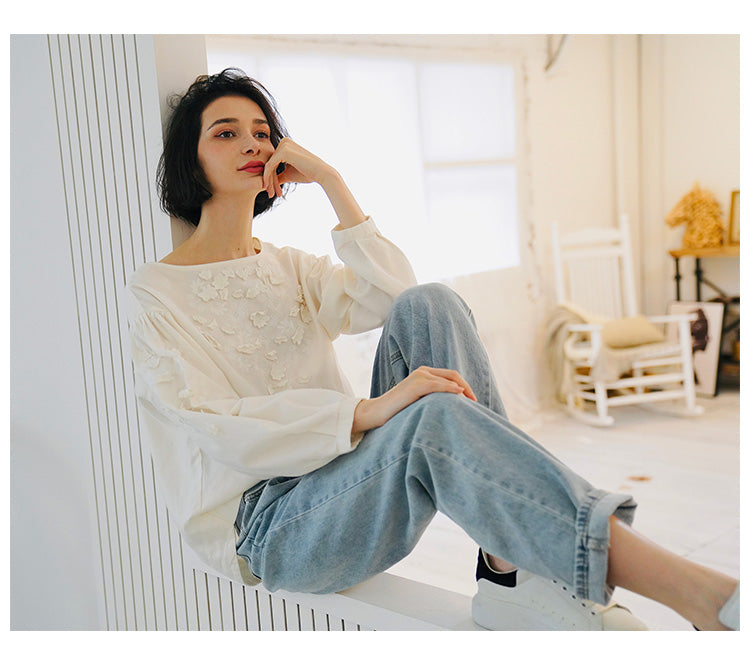 Embroidered irregular shirt for women, loose long sleeved autumn top, fresh white shirt for women, fashionable
