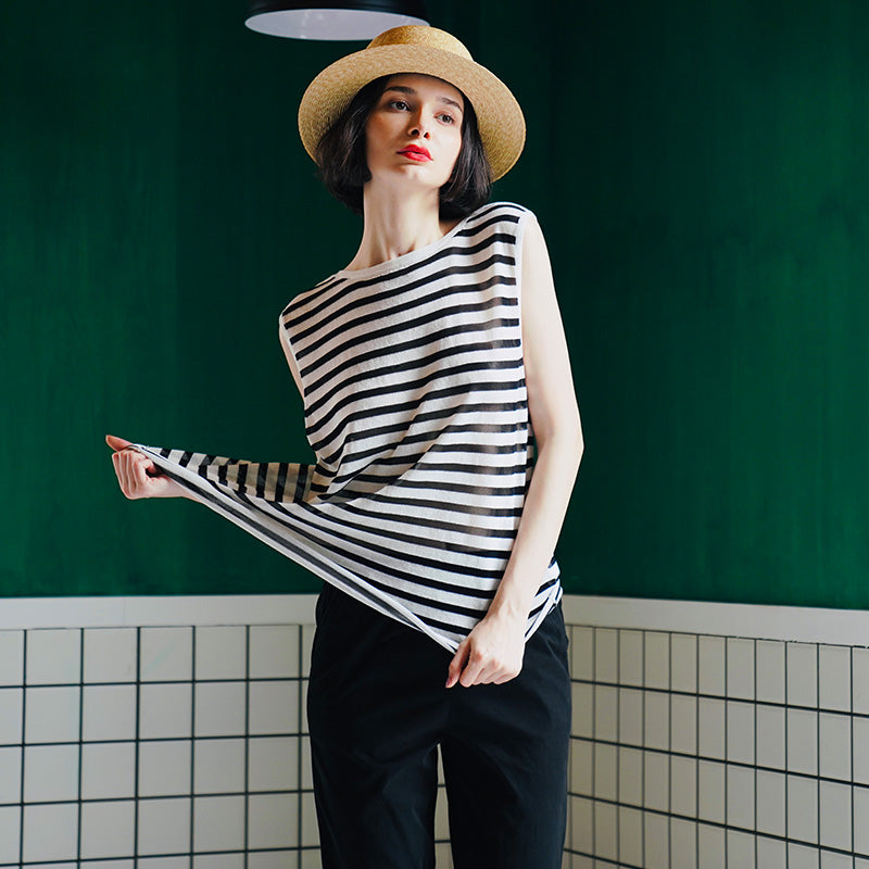 Trendy Versatile Sleeveless Striped Knitted Vest for Women Loose Casual Outerwear Women's Top