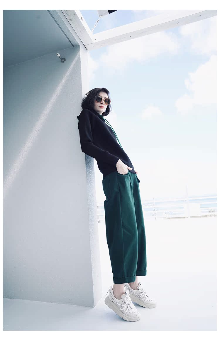 Color-Block Drawstring Thickened Sweatshirt Women's Autumn and Winter Short Hooded Sweatshirt Women's fashion Space Cotton Sweatshirt Women
