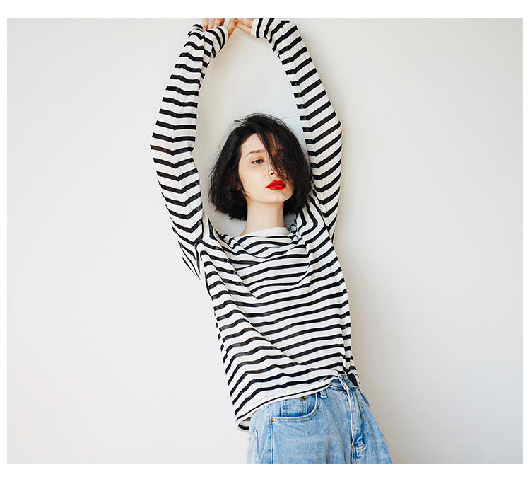 Knitted black and white striped T-shirt for women, casual, loose, fashionable, long sleeved top, trendy