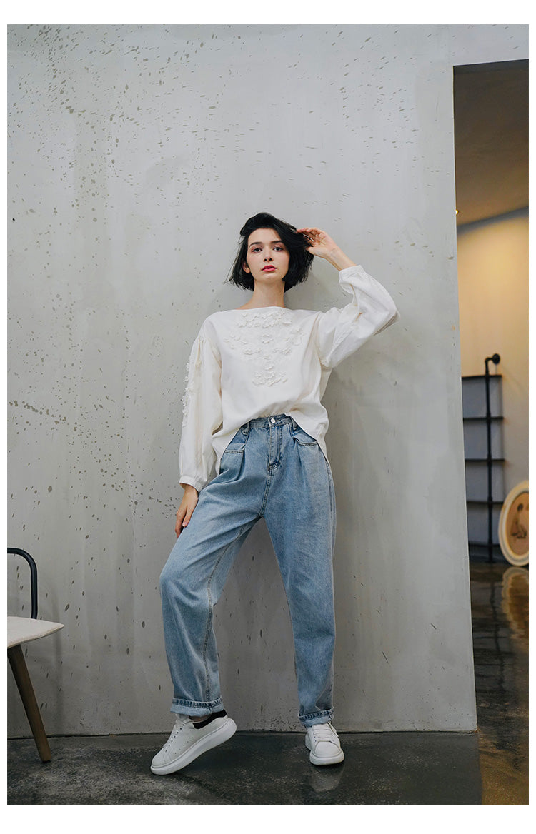 Embroidered irregular shirt for women, loose long sleeved autumn top, fresh white shirt for women, fashionable